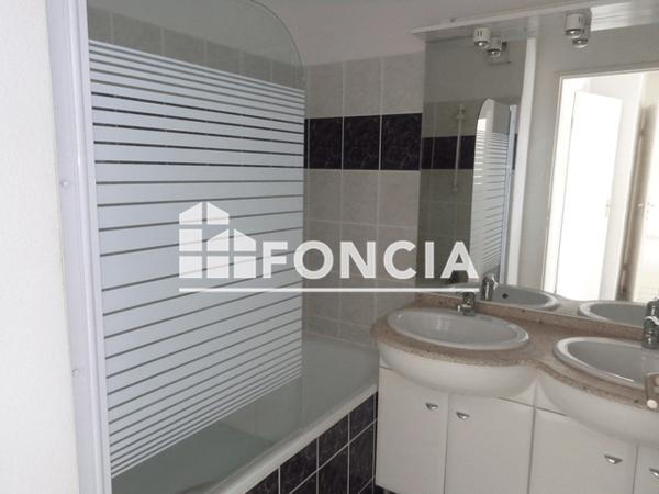 Location Appartement 3 pièces 53.09 m² - 6/8 ALLEE ARMONVILLE Poitiers 86000