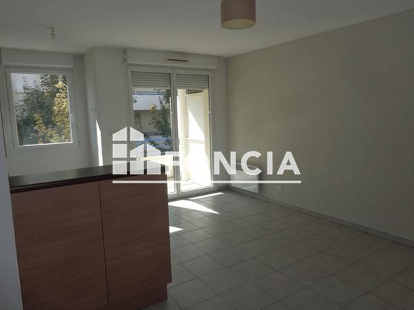 Location Appartement 3 pièces 53.09 m² - 6/8 ALLEE ARMONVILLE Poitiers 86000