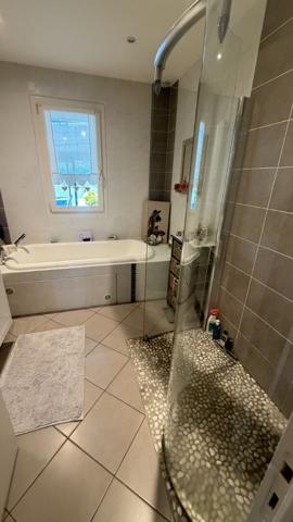 Maison 8 pièces 155.65 m2