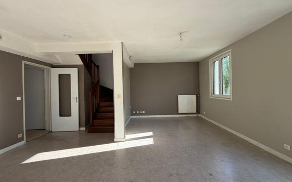 Maison à vendre    3 pièces • 82 m2 Lucé