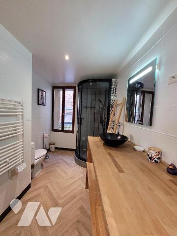 BOULOGNE SUR MER, Maison d'habitation - EXCLUSIVITE - Au coeur de la vieille ville et à deux pa...