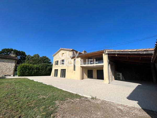 A LOUER - Maison de type 6 à louer à ALLEX (26400 )