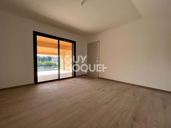 A LOUER - Maison de type 6 à louer à ALLEX (26400 )