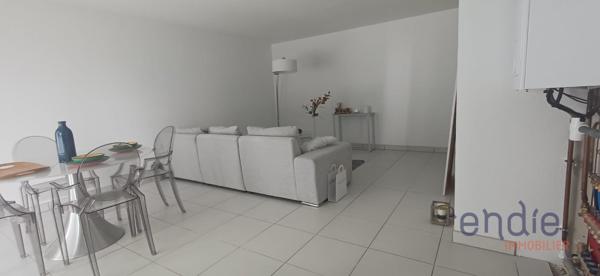 bel appartement F3 situé au 1er étage