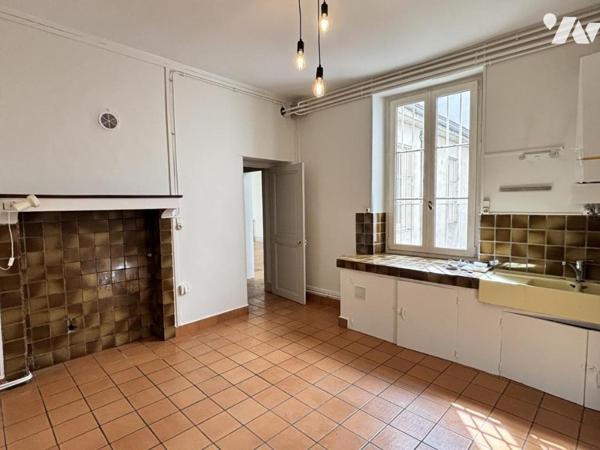 Appartement 6P Duplex de charme avec terrasse – Hôtel particulier du XVIIe siècle en cœur de ville