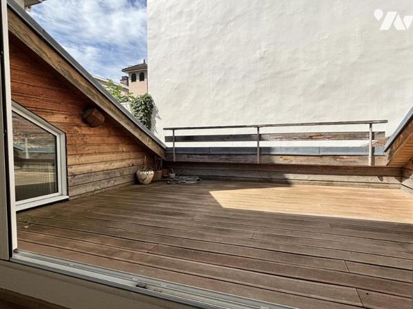 Appartement 6P Duplex de charme avec terrasse – Hôtel particulier du XVIIe siècle en cœur de ville