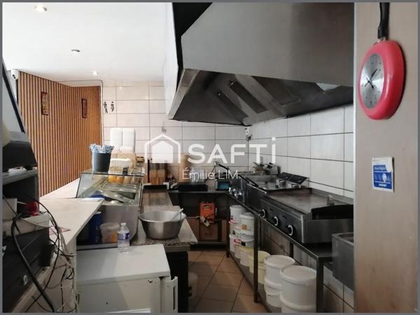 Fond de commerce pour activité de restauration rapide avec appartement inclus