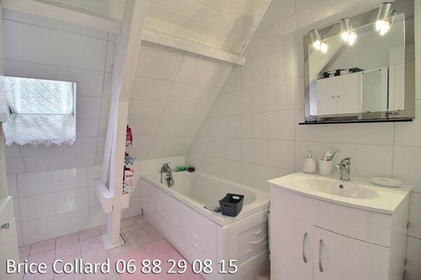 60180 NOGENT SUR OISE Pavillon individuel 3-4 chambres, grande terrasse couverte, garage et jardin