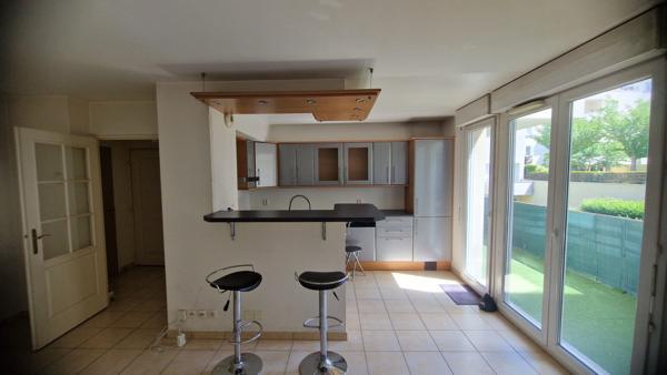 Appartement Combs La Ville 3 pièce(s) 65 m2