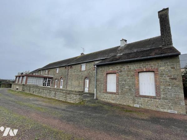 LA FERTE MACE, ancien hôtel-restaurant avec dépendance et terrain en centre-ville