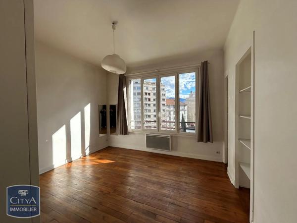 Appartement à louer 2 pièces 44.08m²