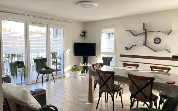 Appartement à vendre    3 pièces •  Floirac