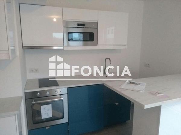 Location Appartement 2 pièces 43 m² - 18-36 RUE DE LA REPUBLIQUE Suresnes 92150