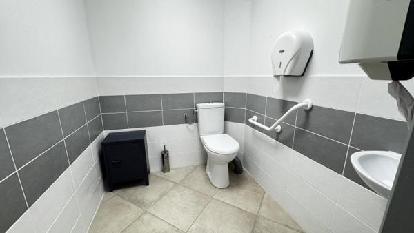 Location / Local Commercial à Léguevin (31490)