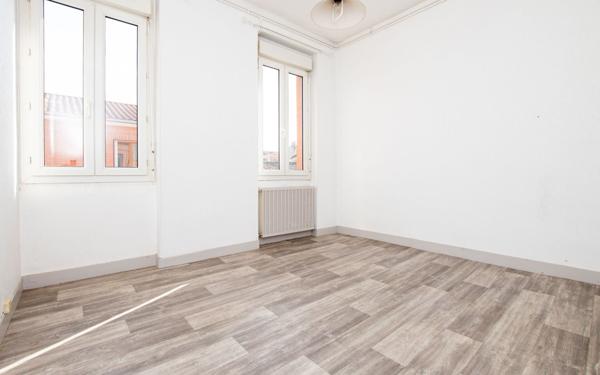 Immeuble à vendre    15 pièces • 315 m2 Toulouse