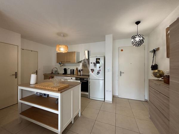 Appartement Istres 2 pièce(s)+ Stationnement
