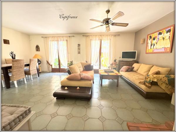 Maison à vendre 5 pièces + 3 places de stationnement