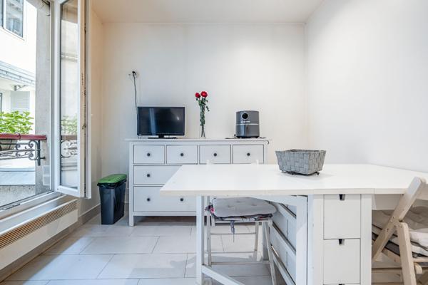 Appartement Paris 75017 Batignolles 3 pièces 57 m2