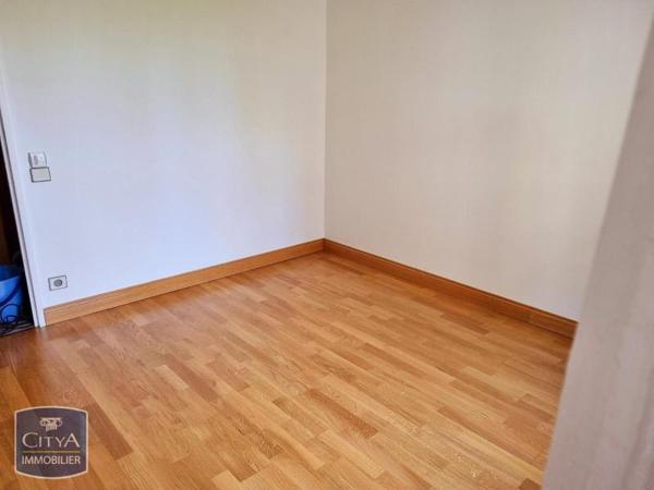 Appartement à louer 4 pièces 82.38m²