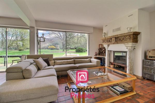 1h15 de PARIS - PROPRIETE de 245 m2 env. GARAGE, 5400 m2 de PARC ARBORE, AU COEUR DE LA NATURE