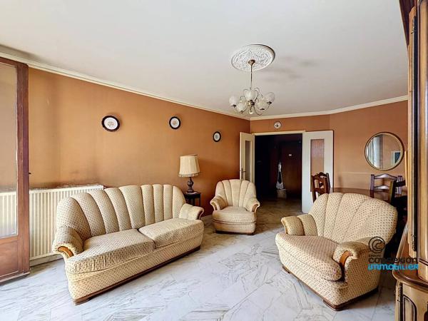 BEAU T4 A RENOVER BOULEVARD RICARD - FRICHE BELLE DE MAI