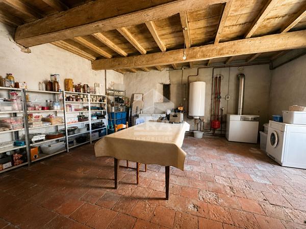 Maison à rénover à Saint-Justin - 11 pièces, 315 m²