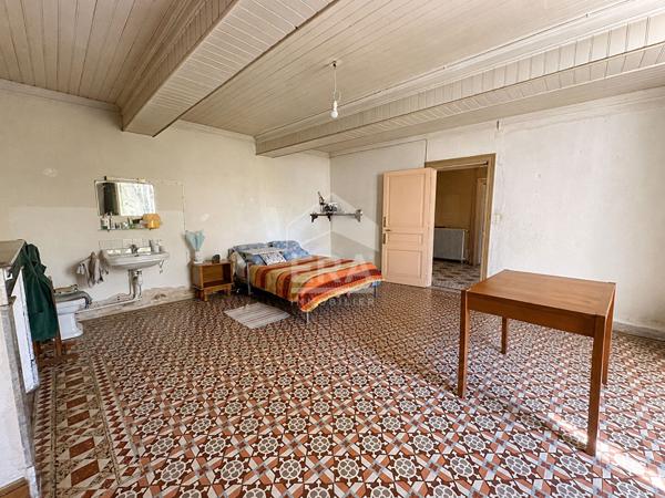 Maison à rénover à Saint-Justin - 11 pièces, 315 m²