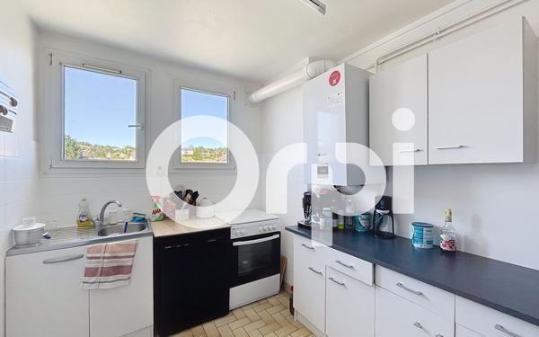 Immeuble à vendre    6 pièces •  Brive-la-Gaillarde