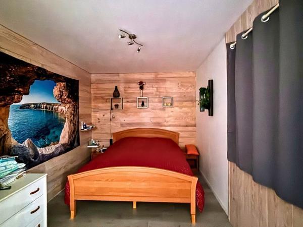 Maison familiale au cœur de Lorgues au calme en fond d’impasse