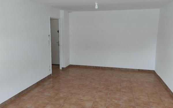 Appartement à louer    1 pièce •  Cagnes-sur-Mer