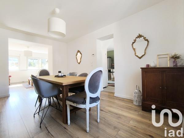 House for sale 4 rooms 93 m² Bruay-la-Buissière