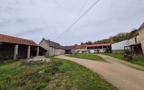 Maison à vendre    5 pièces •  Crouy-sur-Ourcq