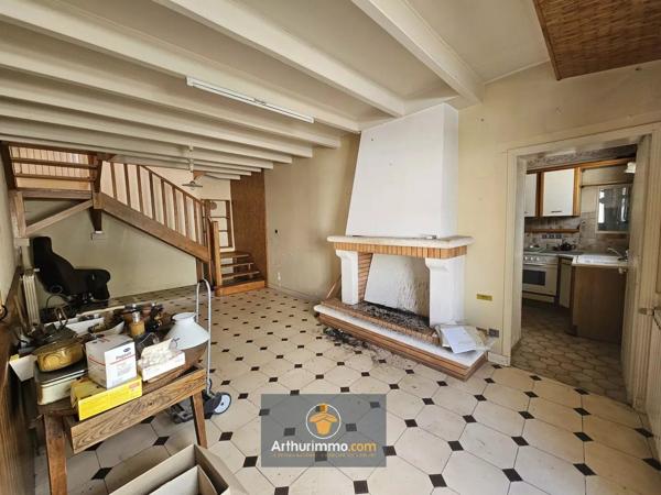 Vente                                                      Maison
                        
                     7 pièces                      170 m2                     à La Grève-sur-Mignon