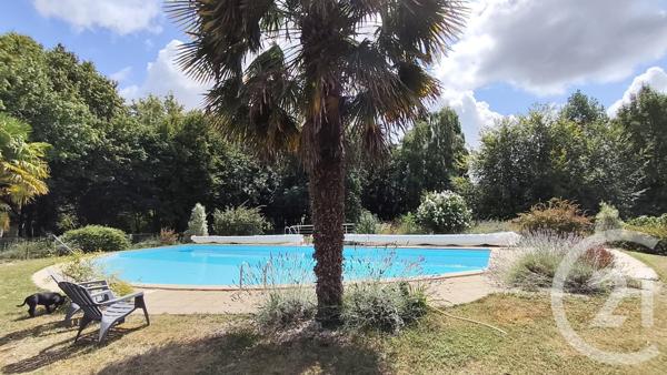 Maison à vendre  10 pièces - 280 m2 THENAC - 17