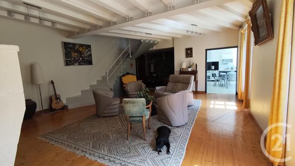 Maison à vendre  10 pièces - 280 m2 THENAC - 17