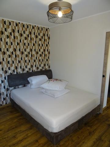 Maison à vendre 2 pièces CHAMPNIERS (16)