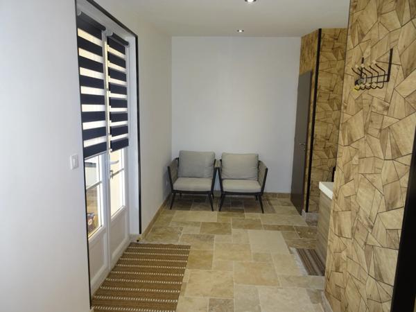 Maison à vendre 2 pièces CHAMPNIERS (16)