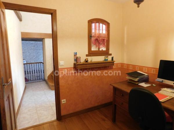 IS-sur-TILLE - MAISON ATYPIQUE - 6 PIÈCES - 3 CHAMBRES - 110 m² HABITABLES