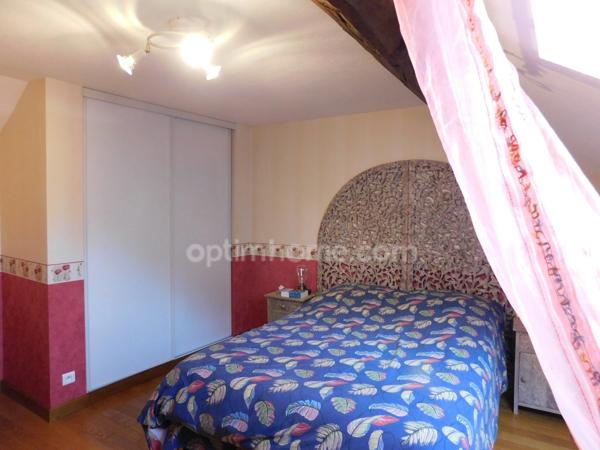IS-sur-TILLE - MAISON ATYPIQUE - 6 PIÈCES - 3 CHAMBRES - 110 m² HABITABLES