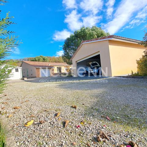 A VENDRE MAISON PLAIN PIED / LE PEYRAT / 3 CHAMBRES / JARDIN / 2 GARAGES