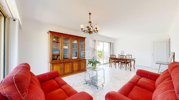 NICE - MANTEGA RIGHI : SPACIEUX 5 PIÈCES D'ANGLE AVEC GRANDE TERRASSE CIRCULAIRE ET BELLE VUE DÉGAGÉE