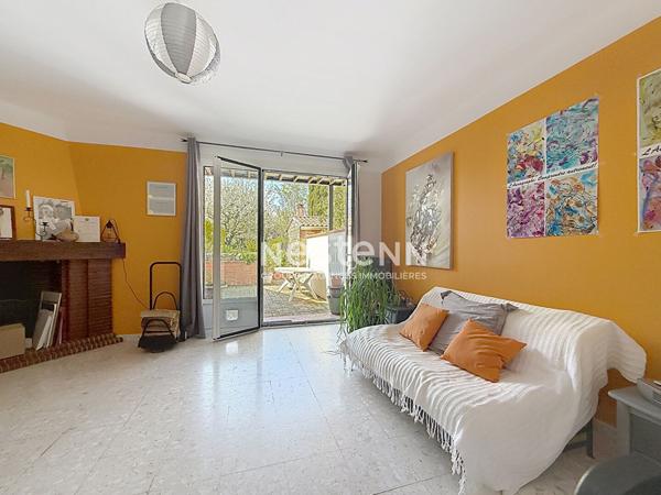 A VENDRE -PORTET SUR GARONNE Maison de village ATYPIQUE TRIPLEX Coeur de village