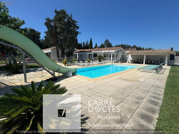 Grande propriété à vendre à Meynes dans le Gard (30840), ref : 1003 / 579