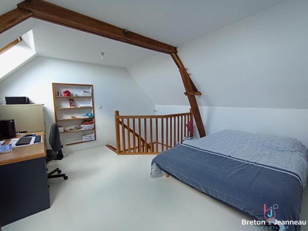 Longère en pierres sans voisins secteur Mayenne