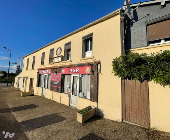 Immeuble à usage commercial et d'habitation idéal pour investisseur à CHAILLOUE
Garage, jardin