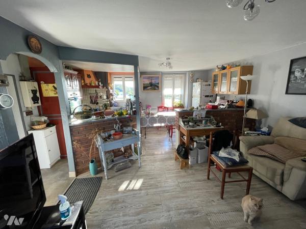 Immeuble à usage commercial et d'habitation idéal pour investisseur à CHAILLOUE
Garage, jardin