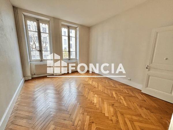 Location Appartement 4 pièces 102.1 m² - 43 AVENUE DE SAXE Lyon 69006