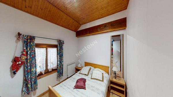 Maison familiale rénovée de 190 m² / 6 chambres / Terrain arboré de 4 100 m² / Double garage