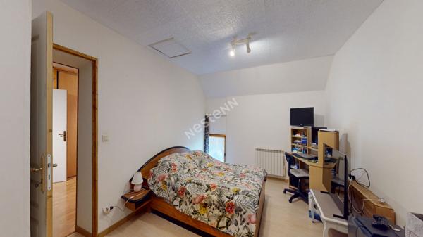 Maison familiale rénovée de 190 m² / 6 chambres / Terrain arboré de 4 100 m² / Double garage