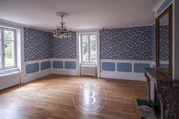 Saint-Didier-de-Formans, Maison 5 Chambres -  291 m² à vendre